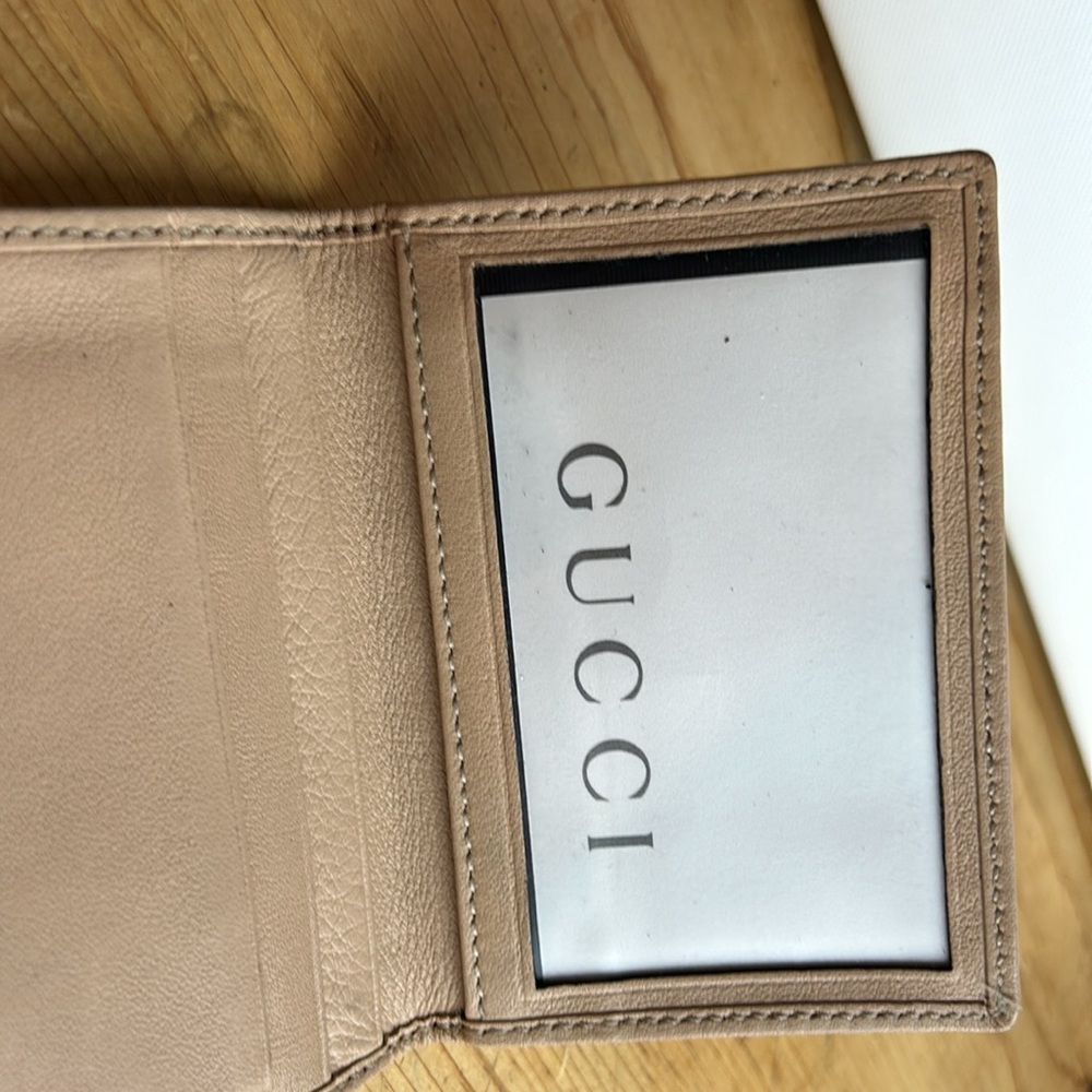 Gucci ID Holder - Picture 8 of 8